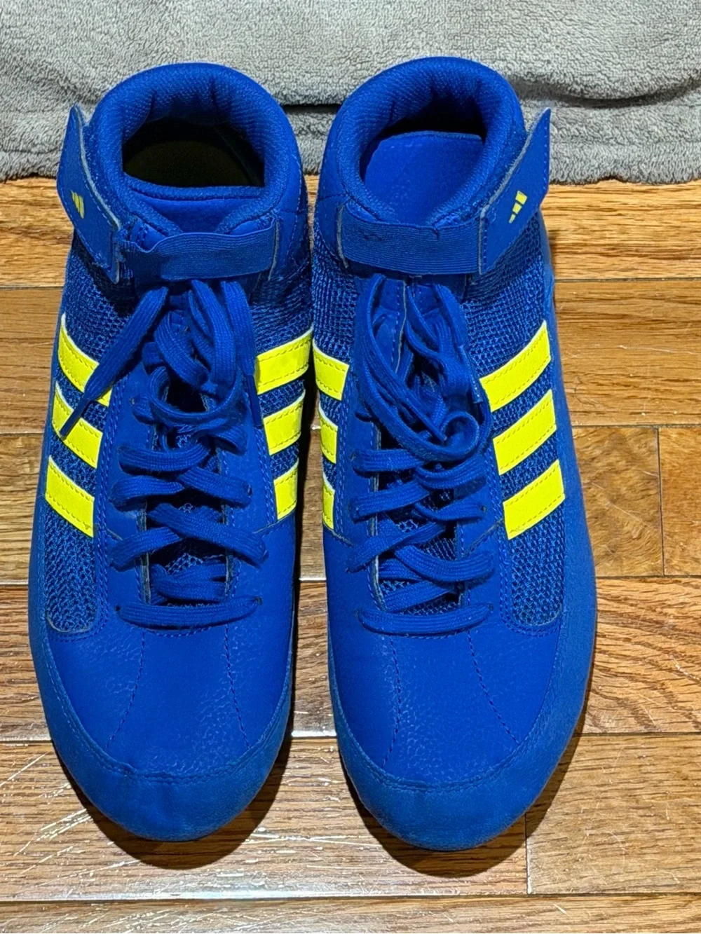 Adidas FV2473 HVC 2 Mens Royal Blue & Solar Yellow Wrestling Shoes Size 8
